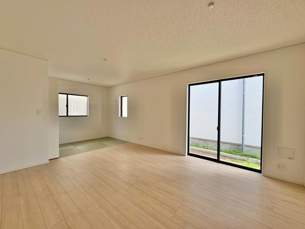 草加市瀬崎5丁目　新築一戸建て　第8　4号棟