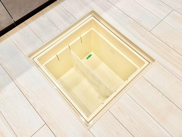 草加市稲荷5丁目　新築一戸建て　13期