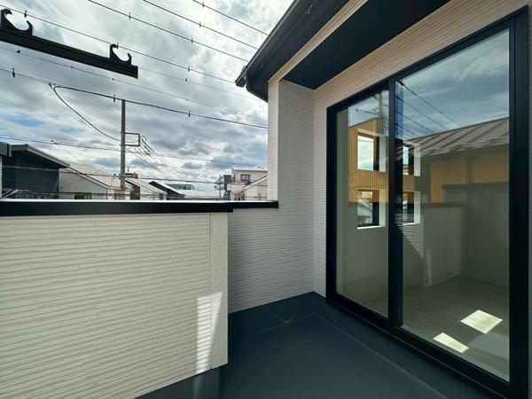 草加市稲荷5丁目　新築一戸建て　13期