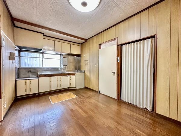 草加市弁天５丁目の中古一戸建て