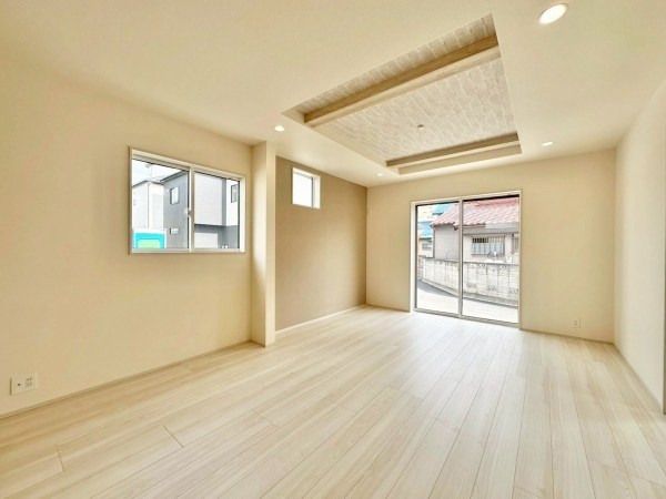 草加市新里町　新築一戸建て　4期3号棟