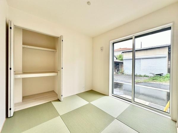 草加市新里町　新築一戸建て　4期1号棟