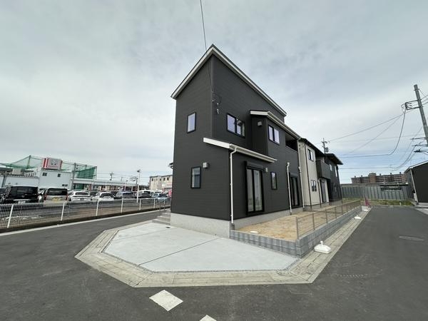 草加市苗塚町　新築一戸建て　第1期16号棟