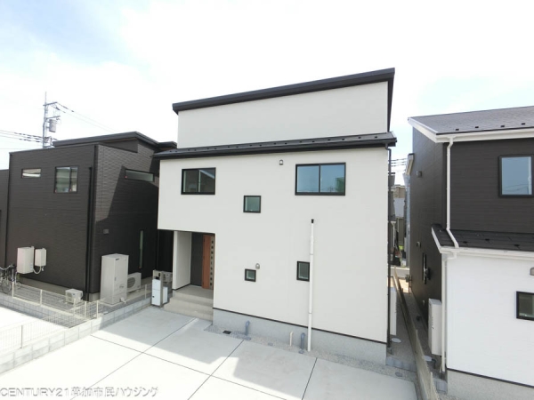 草加市苗塚町　新築一戸建て　第1期15号棟