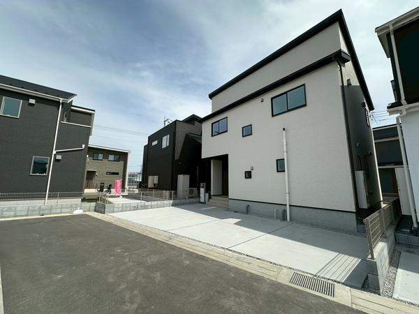 草加市苗塚町　新築一戸建て　第1期15号棟
