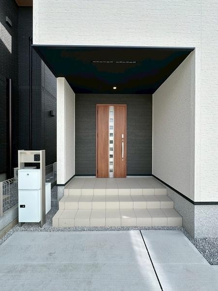 草加市苗塚町　新築一戸建て　第1期15号棟