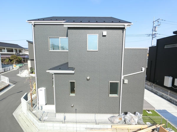 草加市苗塚町　新築一戸建て　第1期14号棟