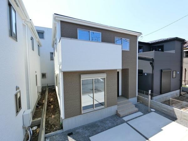 草加市両新田西町　新築一戸建て　1期1号棟