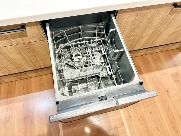 草加市両新田西町　新築一戸建て　1期3号棟