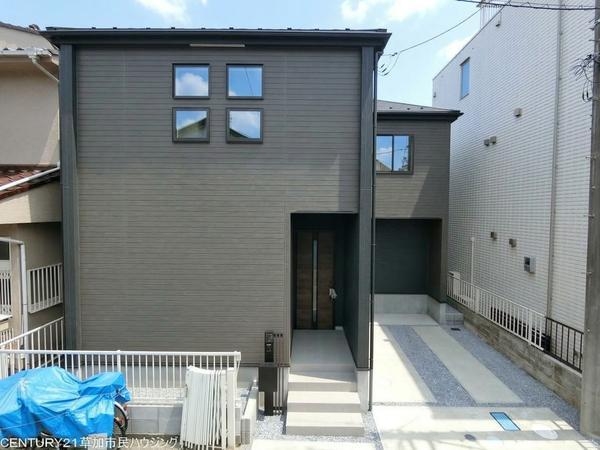 草加市花栗2丁目　新築一戸建て　3期