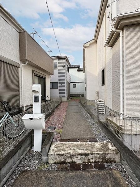 草加市谷塚仲町　中古一戸建て