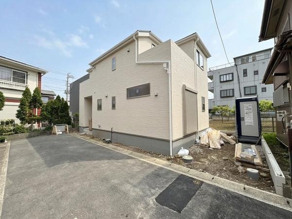 八潮市大字二丁目　新築一戸建て　IV
