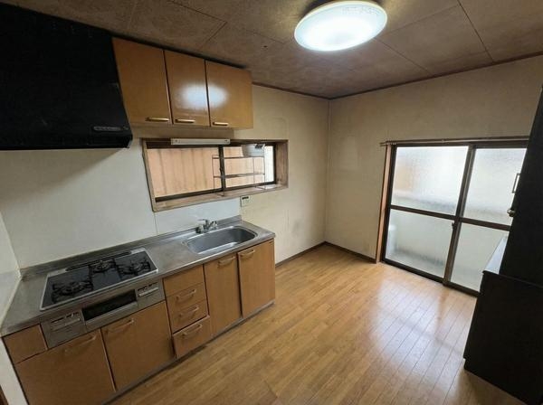 八潮市新町　中古一戸建て