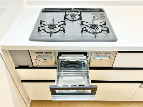草加市谷塚仲町　新築一戸建て　B号棟