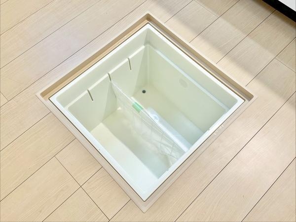 草加市谷塚仲町　新築一戸建て　B号棟