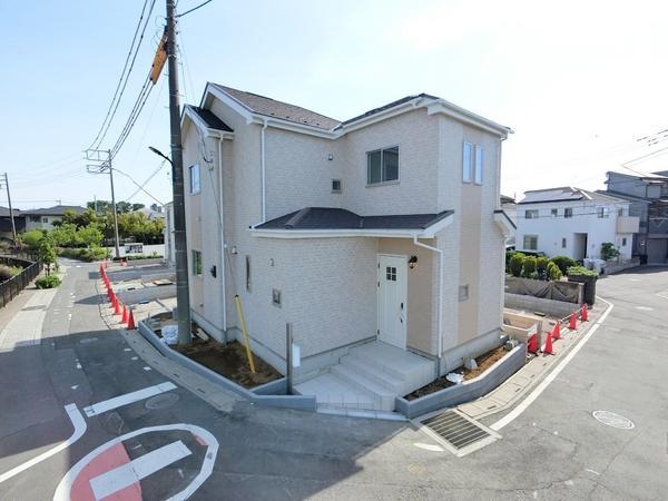 草加市谷塚仲町　新築一戸建て　B号棟