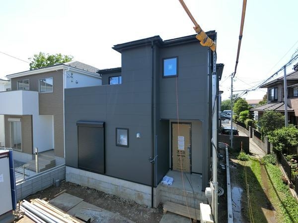 草加市両新田西町　新築一戸建て　1期
