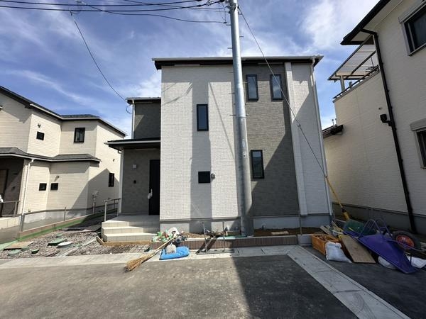 八潮市大字二丁目　新築一戸建て　E号棟