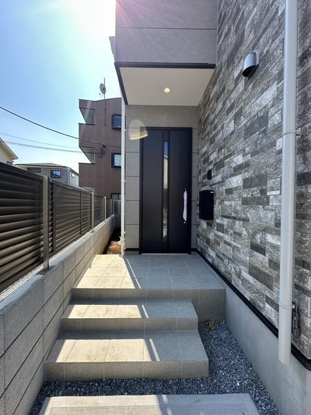 草加市長栄2丁目　新築一戸建て　7期1号棟
