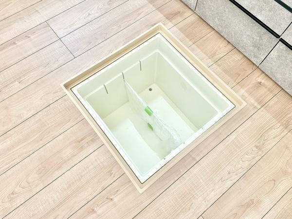 草加市長栄2丁目　新築一戸建て　7期3号棟