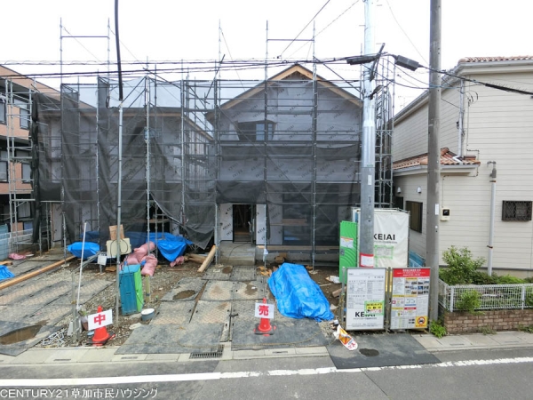 草加市長栄2丁目　新築一戸建て　7期3号棟