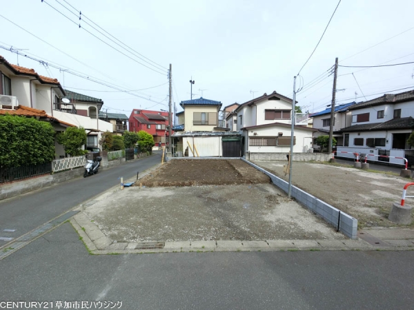 草加市新栄4丁目　新築一戸建て　01期