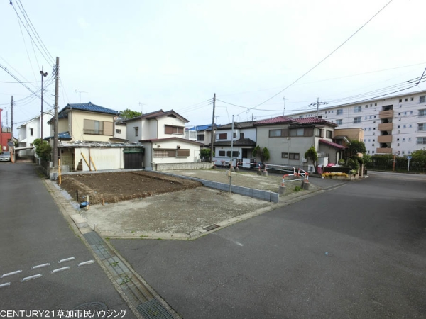 草加市新栄4丁目　新築一戸建て　01期