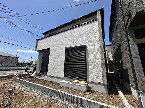 草加市新栄3丁目　新築一戸建て　B号棟