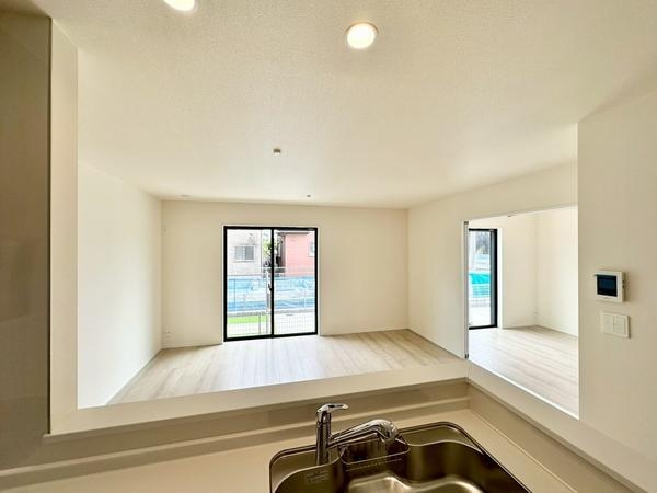 草加市新栄3丁目　新築一戸建て　B号棟