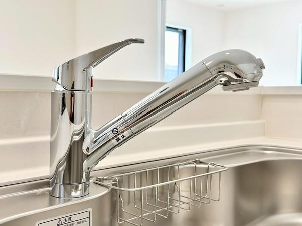 草加市新栄3丁目　新築一戸建て　B号棟