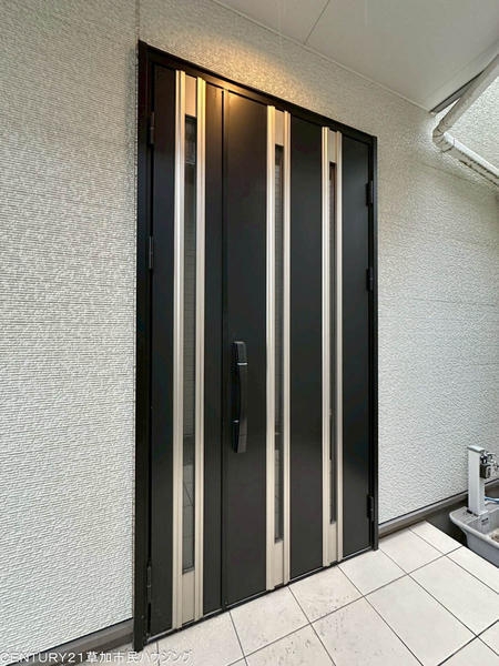 草加市松原5丁目　中古一戸建て