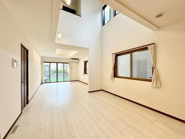 草加市松原５丁目の中古一戸建て