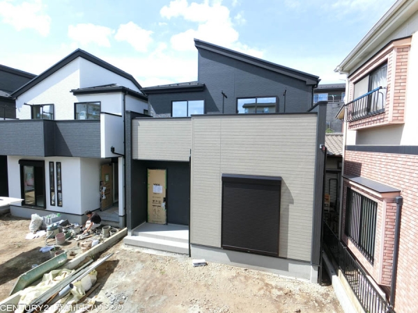 草加市青柳6丁目　新築一戸建て　28期3号棟