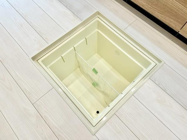 草加市新善町　新築一戸建て　8号棟