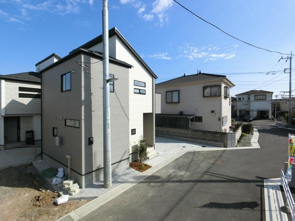 草加市新善町　新築一戸建て　8号棟