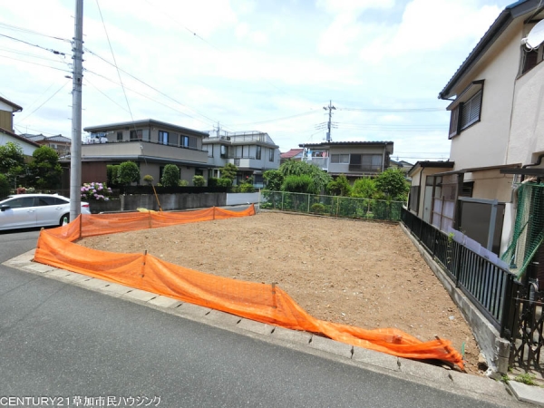 草加市北谷3丁目　売地