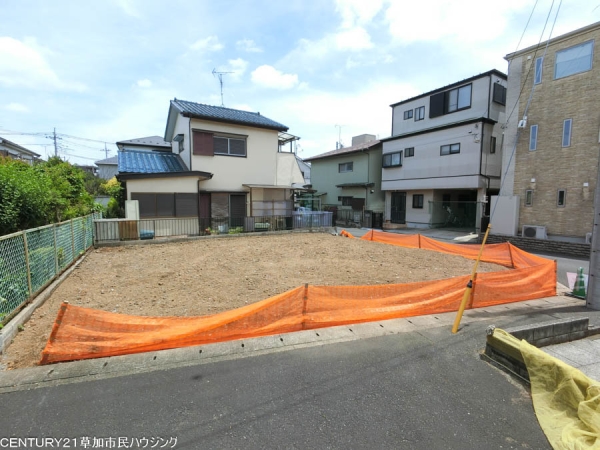 草加市北谷3丁目　売地
