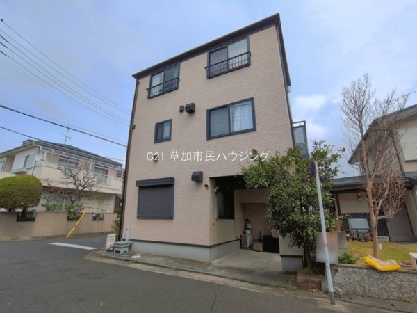 草加市小山2丁目　中古一戸建て