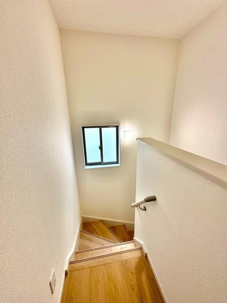 草加市稲荷6丁目　新築一戸建て　4期