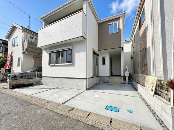 草加市稲荷6丁目　新築一戸建て　4期