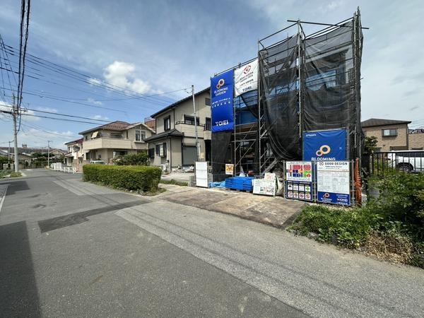 草加市青柳8丁目　新築一戸建て