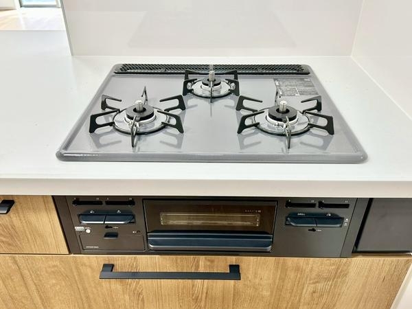 草加市稲荷3丁目　新築一戸建て　5期