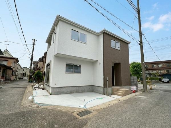草加市稲荷3丁目　新築一戸建て　5期