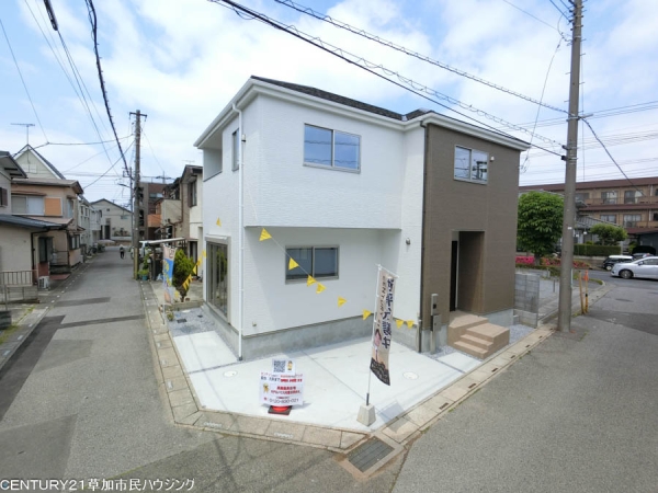 草加市稲荷3丁目　新築一戸建て　5期