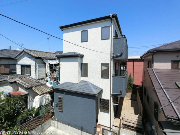 草加市新里町　中古一戸建て