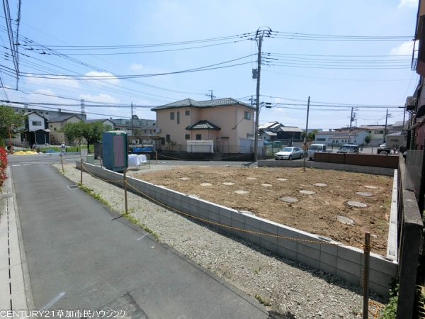 草加市青柳2丁目　新築一戸建て　32期
