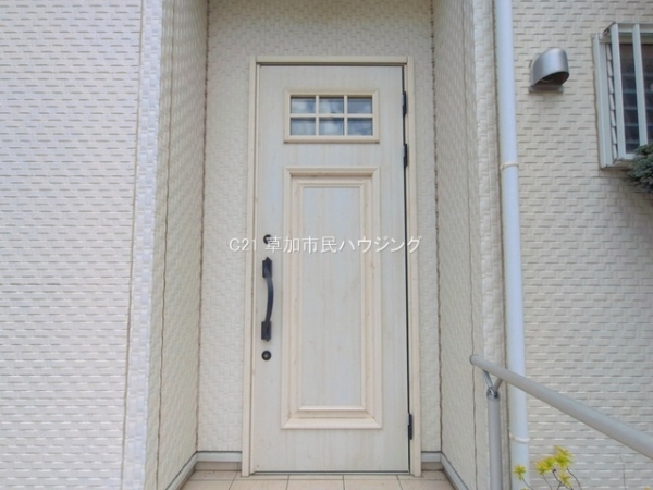 草加市青柳８丁目の中古一戸建て