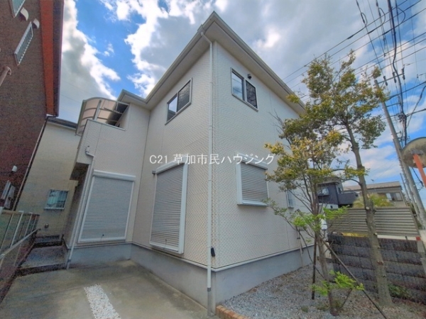 草加市青柳8丁目　中古一戸建て