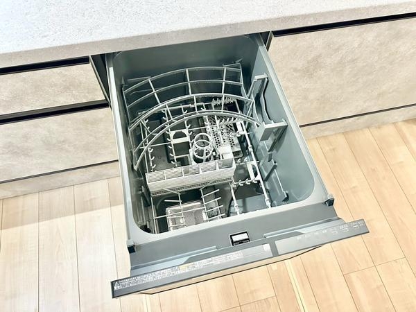八潮市八條　新築一戸建て　7期