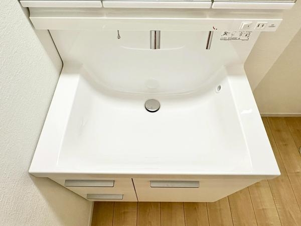 八潮市八條　新築一戸建て　7期